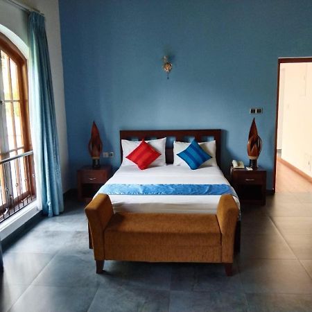 Ellen'S Place Colombo Ngoại thất bức ảnh