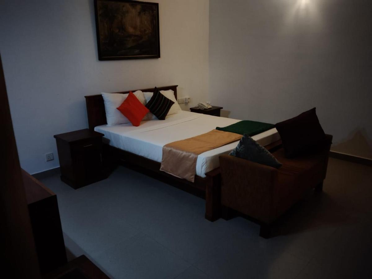 Ellen'S Place Colombo Ngoại thất bức ảnh