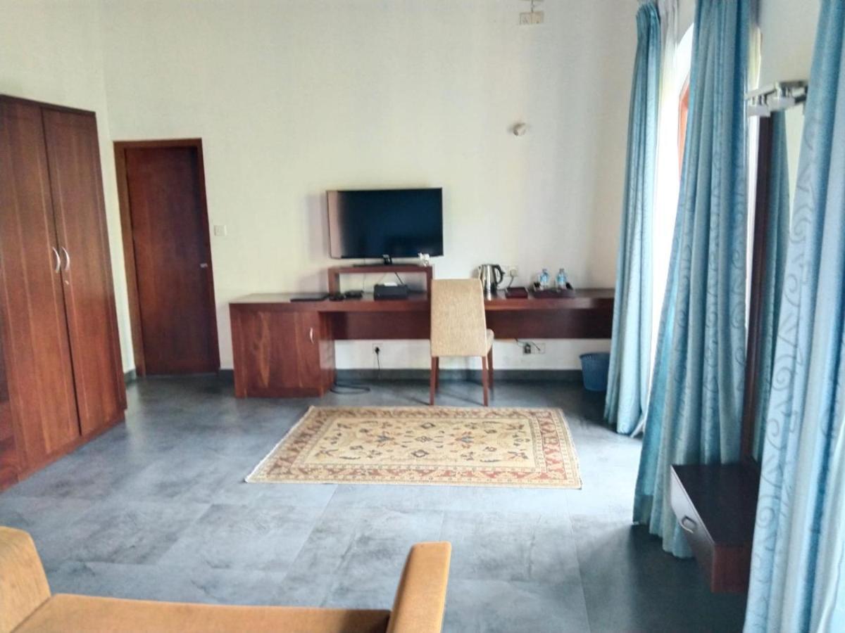 Ellen'S Place Colombo Ngoại thất bức ảnh