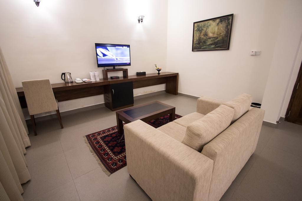 Ellen'S Place Colombo Ngoại thất bức ảnh