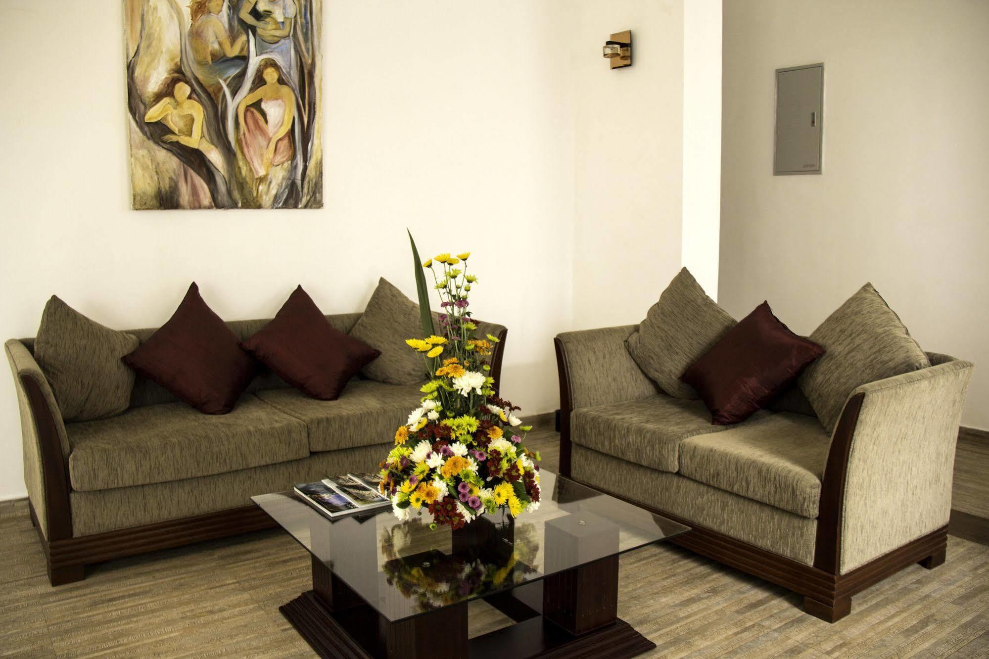 Ellen'S Place Colombo Ngoại thất bức ảnh